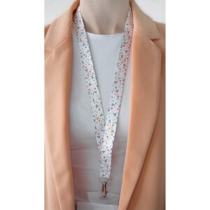 BG3210 | Avery Recycled Floral Lanyards 10s