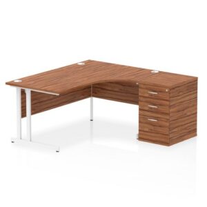 DS6683 | Impulse 1600mm Right Crescent Off Desk